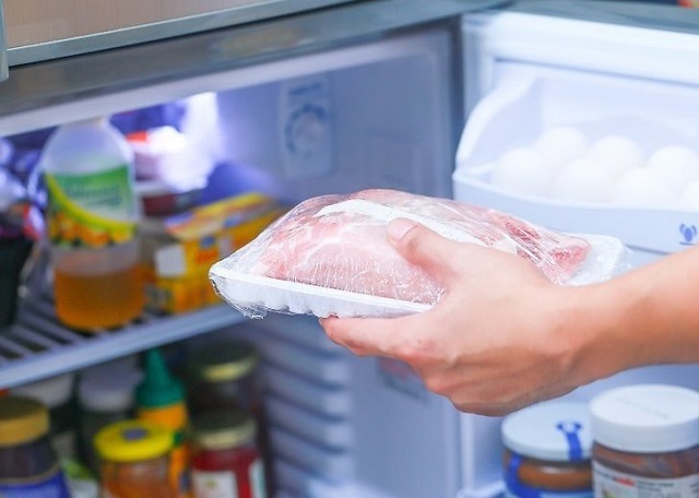 Vì sao có thể giữ thức ăn tương đối lâu trong tủ lạnh?